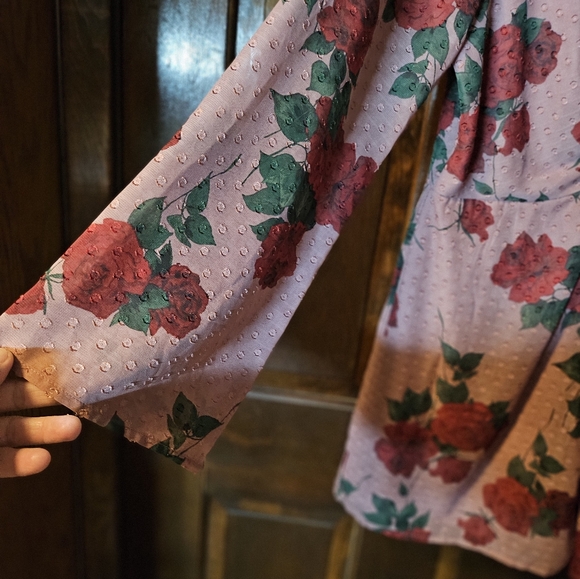 Very pretty romper by Lulus - Picture 3 of 9